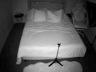 voyeurcam-whitneyoc-01