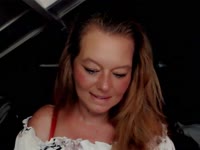 Hi im a sweet Dutch girl with a naughty side
I love good conversations teasing a little.... and maybe a bit more if we click.
Courious what kind of mood i