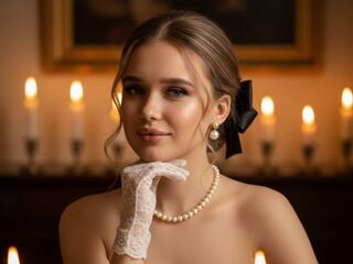 nude webcamgirl AliceMaryWilson