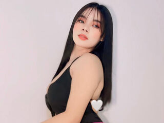 camgirl shaving pussy ChealseaMarie