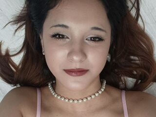 live-chat DarbyHineman