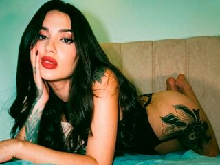 shaved pussy web cam EmiliaVanRose