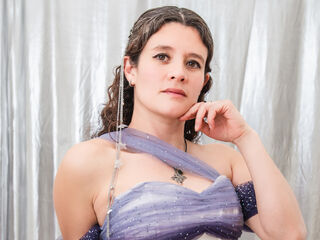 free video chat room LiaSannin