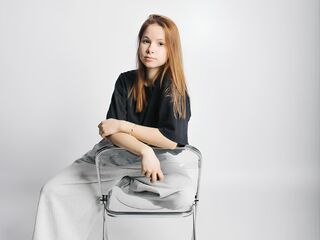hot cam girl masturbating with dildo LinaForbishh