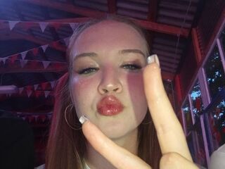 naked webcam girl masturbating NelleCauthorne