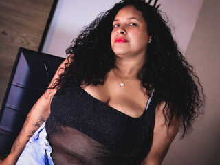 cam girl playing with dildo ZoeFerraro