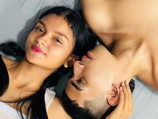 live camgirl sucking cock BlakeAndJess