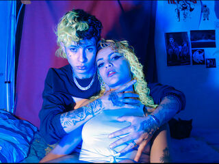 chat with cam DanAndLila