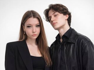 hot webcam picture LeoAndMira