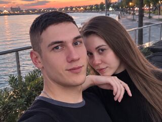 livechat web cam LukasAndAnya