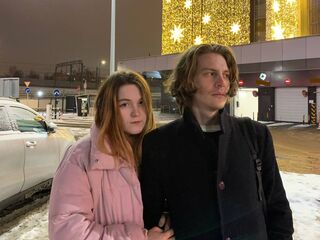 adult couple live sex show LunaAndMax