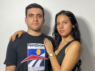 naughty cam girl fucked SydneyAndThomas