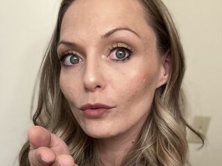 webcam girl fetish chatroom KiraFrost