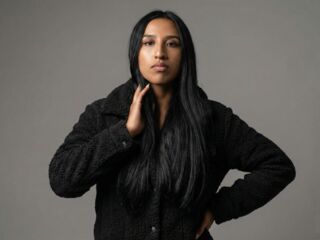 chat room cam AdaharaBanks