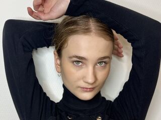 shaved pussy cam AdamMcghin