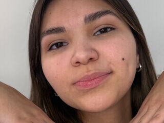 cam AdriaKunstlinger