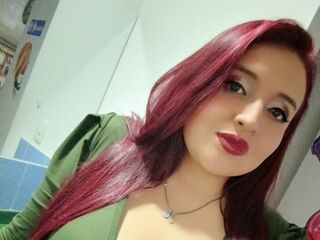 beautiful webcamgirl AlessiaAzalea