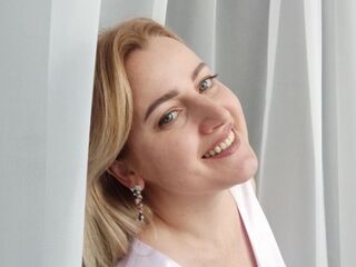 hot cam slut AlexaDeneuve