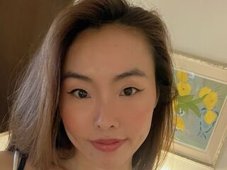 topless camgirl AlinaBery
