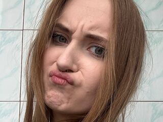 camgirl masturbating with vibrator AllenaLaye