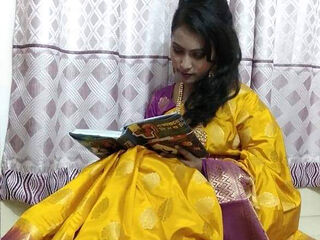 camgirl fingering wet pussy AllenaTaylor