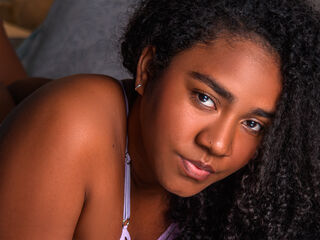 girl naked AmaraRuiiz