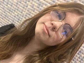 free liveshow AminaBlooms