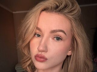 online chat AmyConnelly