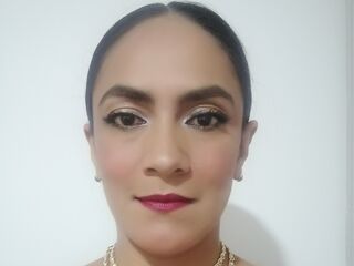 nude webcamgirl photo AntonellAdiosa