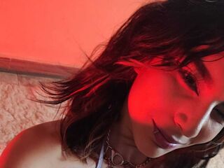 naughty camgirl masturbating with dildo AylaStonne