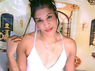 adult web cam chat AzzyGreene