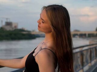 hot naked cam girl BeliaAlvino