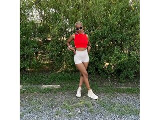 hot camslut BellzRosee