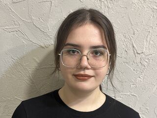 flirt chat room BettyWatkins