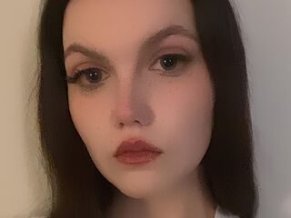 cam girl fingering BrittaAmrine