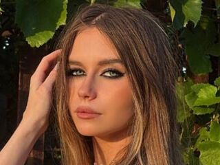 webcam pic BrunaKiebler