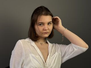 cam girl fingering pussy CaritaMattox