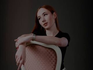 girl chatroom CarleenZangari