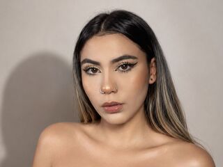 nude webcamgirl pic CarolValmont