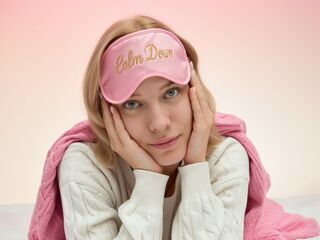 camwhore masturbating with sextoy CharlieFenniman