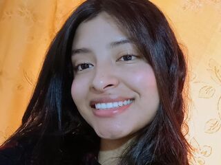 shaved pussy webcam ChloeRocher