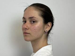 shaved pussy web cam ChrisYurchak