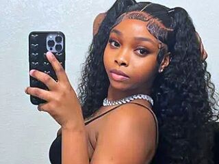 nude webcamgirl picture ChristabelBella