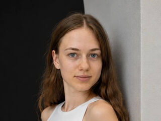 topless CleoraClouden