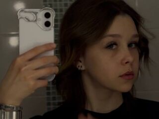 girl CorieDemagastris