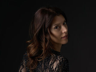 camslut spreading pussy CorinaDaniela