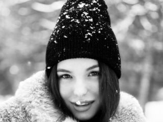 naked girl with cam fingering CurtisStelmack