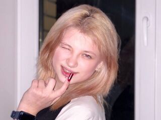 naughty camwhore DaisySponholz