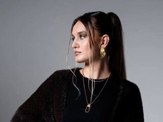 girl shaving pussy EileenChaton