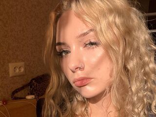 hot cam slut EliseHulvey
